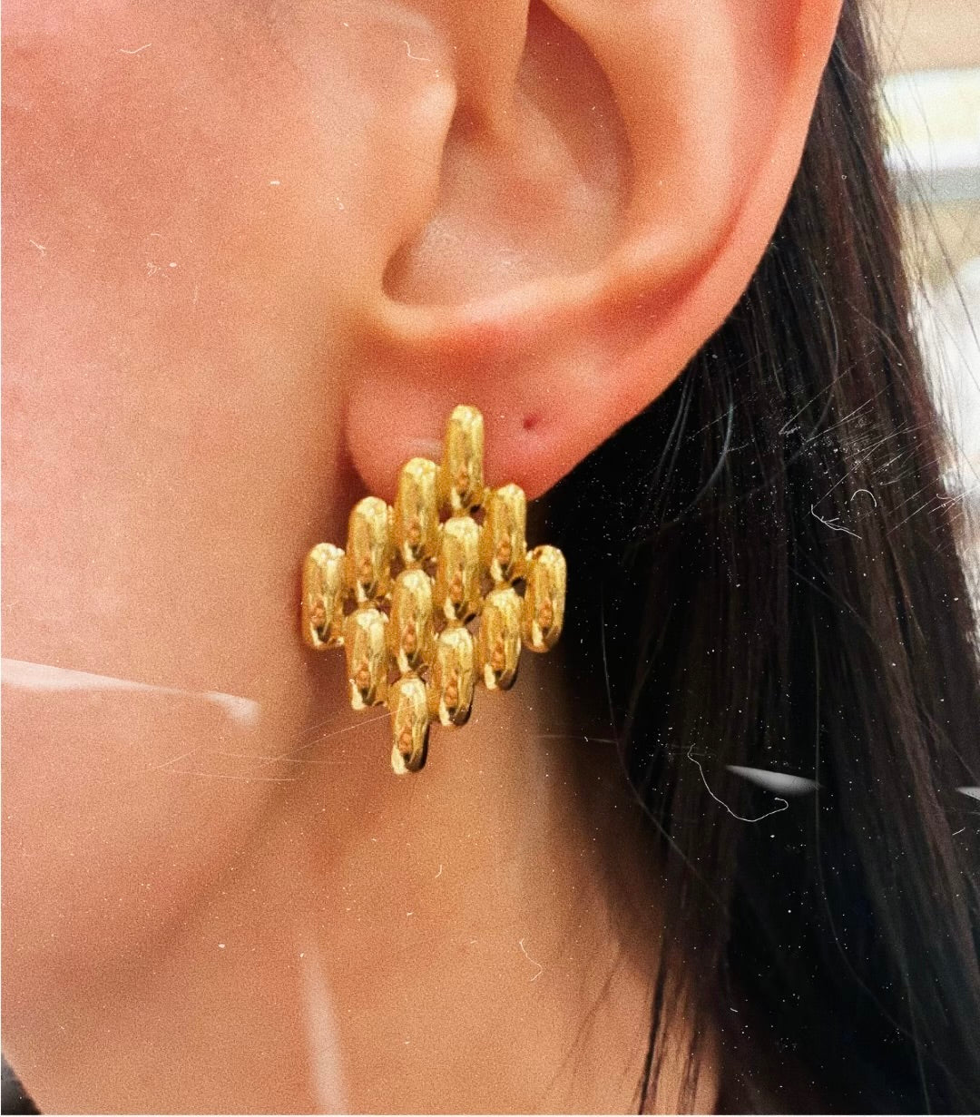 Orecchini Nodus oro struttura intrecciata design moderno Dudu Bijoux Aversa